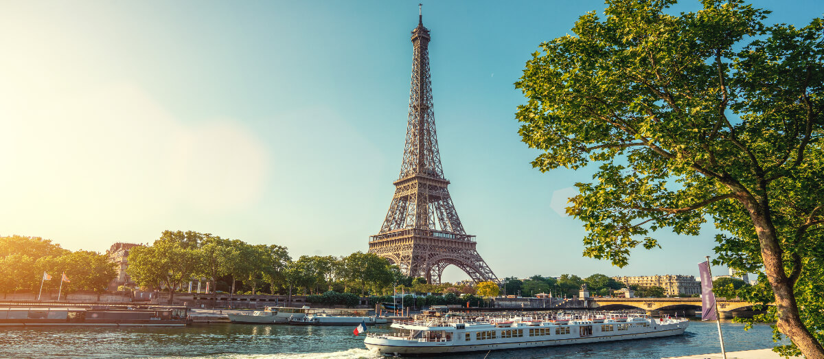 Maut in Frankreich - Eiffelturm an der Seine